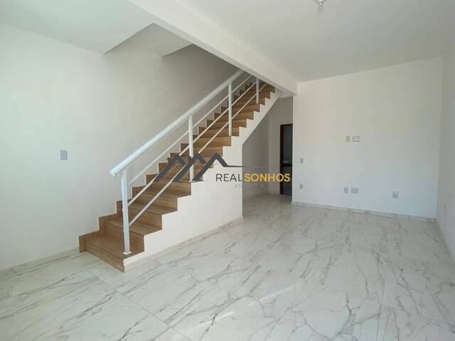 #RS16 - Casa para Locação em Araruama - RJ - 2