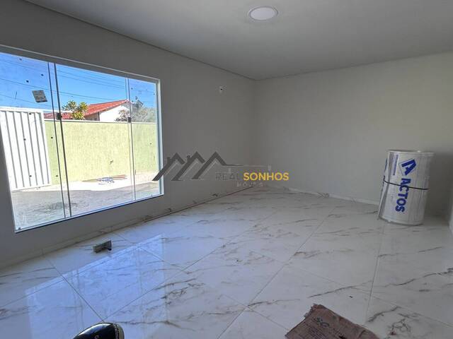 Casa para Venda em Araruama - 5