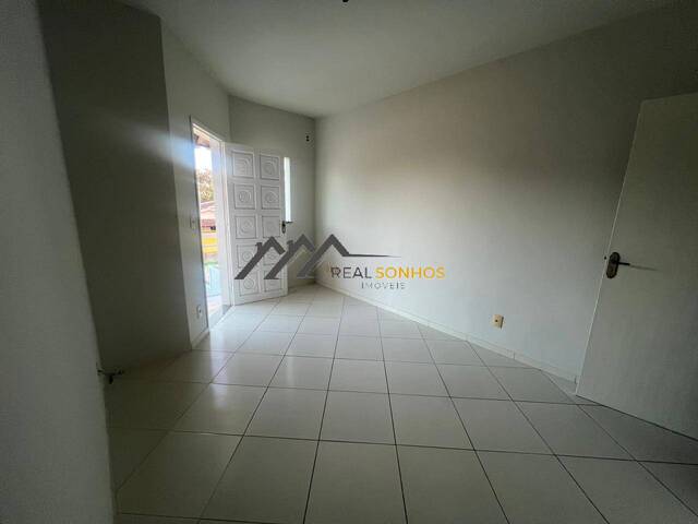 Casa para Venda em Araruama - 5