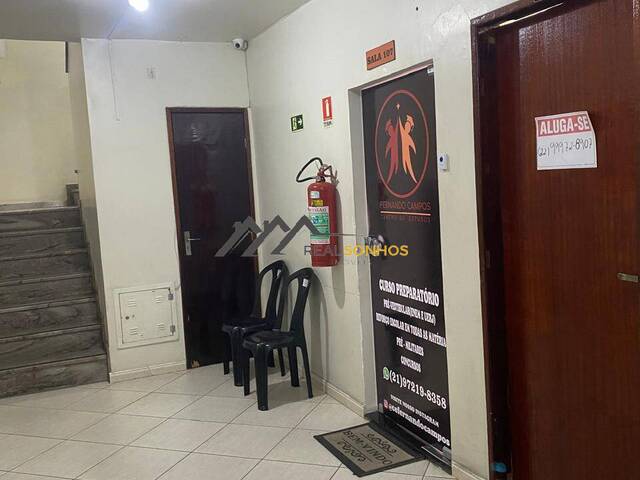 Sala para Locação em Araruama - 4
