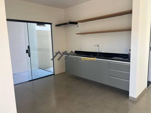 Casa para Locação em Araruama - 5