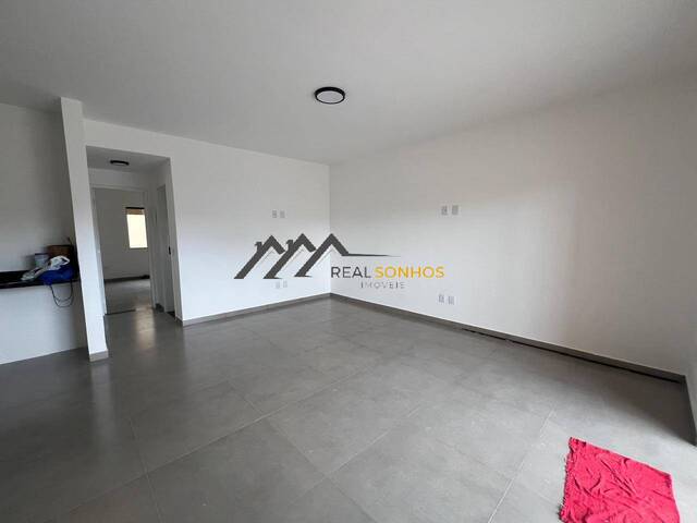 Casa para Locação em Araruama - 3