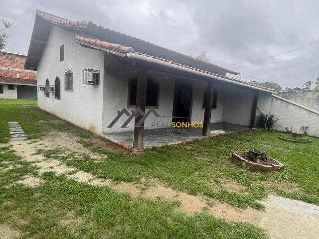 #RS338 - Casa para Locação em Araruama - RJ